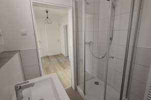 Frisch modernisierte 3-Zim.-Wohnung im 2. OG mit Dusche/Balkon in Düsseldorf-Garath – Paul-Bonatz-Straße 17, 40595 Garath, Düsseldorf – Vorschaubild 10