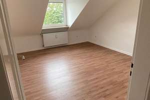 gemütliche Dachgeschoßwohnung  mit zwei Zimmern in Düsseldorf Pempelfort – Klever Straße 69, 40477 Pempelfort, Düsseldorf – Vorschaubild 11