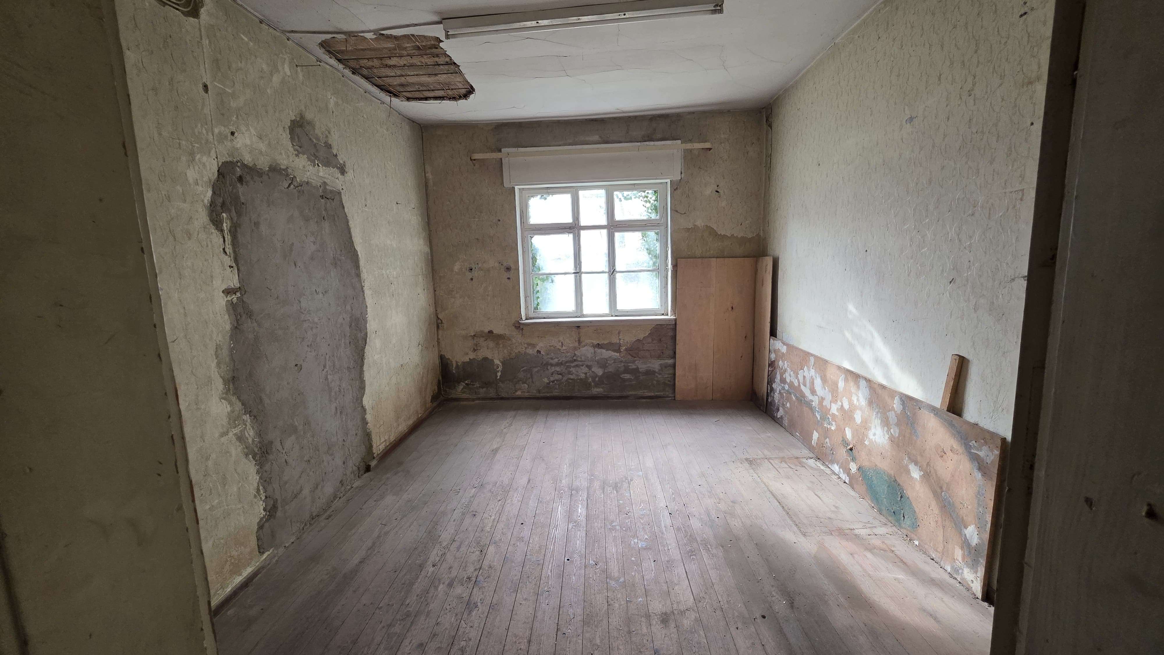 Immobilie in Philippsburg - 1-2 Familienhaus mit gutem Raumangebot und großen Garagentrakt der ideal für Hobbyhandwerker ist - Bild 46