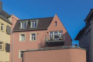 +++ Traumhafte Maisonettewohnung im Landhausstil mit Balkon, Parkett und Kamin +++ – Die vollständige Adresse der Immobilie erhältst du vom Anbieter., 1465 Langebrück, Dresden – Vorschaubild 4