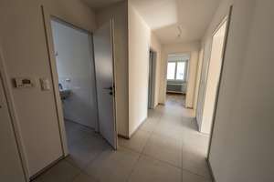 Erstbezug nach Kernsanierung! Hochwertige 3-Zimmer-Wohnung mit Garten, großem Keller & Einzelgarage