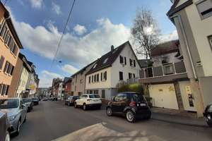 Altbau in Zentrum - charmantes Wohnhaus