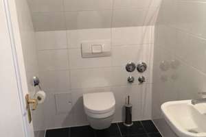 Maisonette-Wohnung mit Einbauküche und Balkon zum Rhein – Oberländer Ufer 190, 50968 Marienburg, Köln – Vorschaubild 6