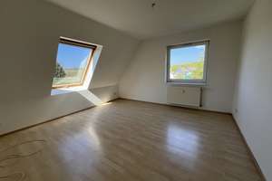 Renovierte 3-Zimmer-Wohnung - Jetzt einziehen und Wohlfühlen