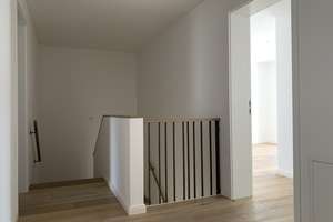 Exklusive 5 ZKB Maisonette mit Terrasse + Balkon Nähe Nymphenburger Park – Fasanenstraße 27e, 81247 Obermenzing, München – Vorschaubild 10