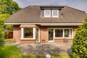 Freistehendes Einfamilienhaus in begehrter Lage von Bremen-Oberneuland – Die vollständige Adresse der Immobilie erhältst du vom Anbieter., 28355 Oberneuland, Bremen – Vorschaubild 4