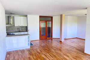 Bonn – Brüser Berg • Helle Dreizimmerwohnung mit Balkon, Einbauküche u. TG-Stellplatz – Die vollständige Adresse der Immobilie erhältst du vom Anbieter., 53125 Brüser Berg, Bonn – Vorschaubild 2