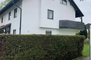 Idyllisches und familienfreundliches Wohnen in Allach-Untermenzing - Doppelhaushälfte mit 5 Zimmern – München – Vorschaubild 3