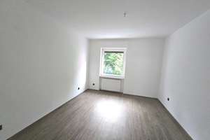 Helle 3-Zimmerwohnung mit Balkon, Garage und EBK! – Die vollständige Adresse der Immobilie erhältst du vom Anbieter., 42117 Elberfeld, Wuppertal – Vorschaubild 8