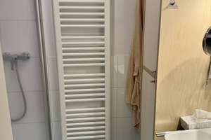 2-Zimmer Wohnung in Milbertshofen mit grosser Wohnküche und Loggia  – Die vollständige Adresse der Immobilie erhältst du vom Anbieter., 80809 Milbertshofen, München – Vorschaubild 7