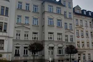 Günstige, renovierte 2,5-Zimmer-Wohnung mit Balkon
