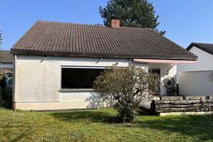 FREISTEHENDES 1-FAMILIENHAUS (BUNGALOW) MIT TERRASSE, DOPPELGARAGE UND GROSSEM GARTEN – Die vollständige Adresse der Immobilie erhältst du vom Anbieter., 67227 Mörsch, Frankenthal (Pfalz) – Vorschaubild 7