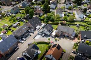 Wohnen mit Komfort & Atmosphäre – hochwertiges Einfamilienhaus in gepflegter Lage von Heessen – Die vollständige Adresse der Immobilie erhältst du vom Anbieter., 59073 Heessen, Hamm – Vorschaubild 2
