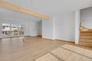 KFW40 Niedrigenergie mit Förderungen! Sofort bezugsfertiges Reiheneckhaus mit Dachterrasse am Fluss – Die vollständige Adresse der Immobilie erhältst du vom Anbieter., 95448 Hammerstatt/St. Georgen, Bayreuth – Vorschaubild 9