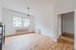 Frisches renoviert, Süd-Balkon – ohne Provision – Bruchwitzstraße 14c, 12247 Lankwitz, Berlin – Vorschaubild 3