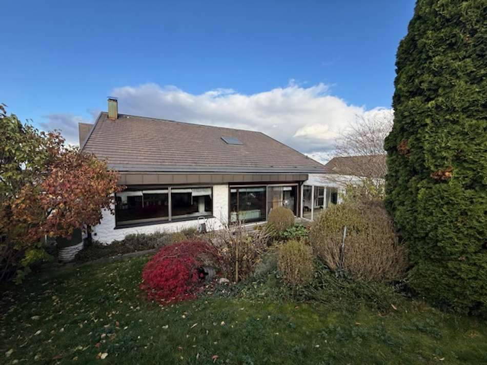 Hausrückansicht Süd m. Garten.