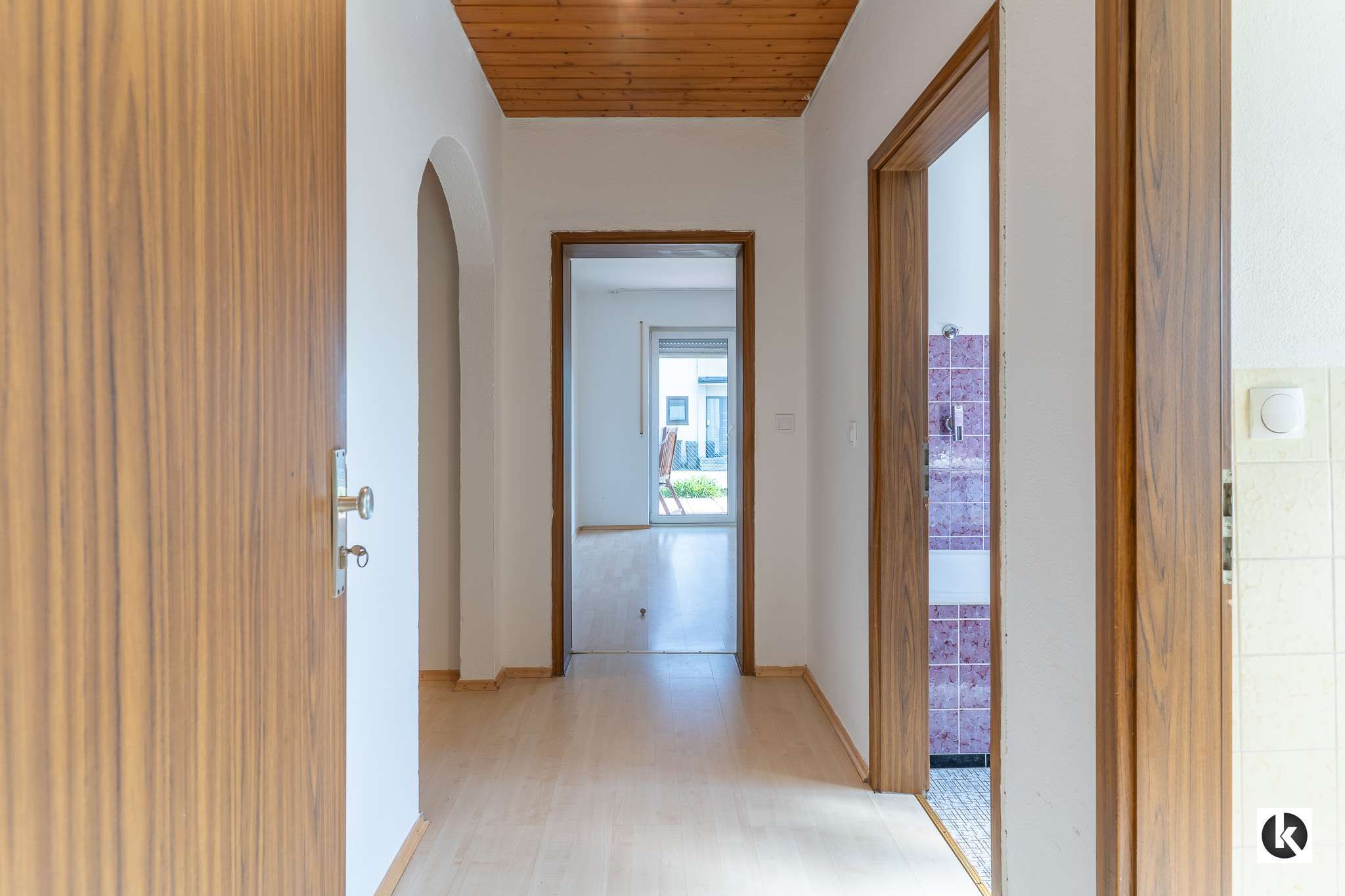 Immobilie in Neuburg an der Donau - Wohnhaus mit drei Einheiten und großem Grundstück in Bittenbrunn - Bild 26