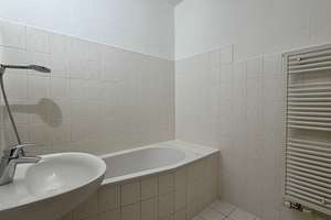 Bezugsfreie Wohnung mit sonnigem Balkon – Neubrandenburger Str. 68, 13059 Neu-Hohenschönhausen, Berlin – Vorschaubild 9