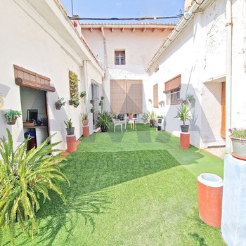 GAMA REAL ESTATE SOLUTIONS PRÄSENTIERT Haus zum Verkauf in Lenova, Valencia