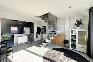 Stilvolle Maisonette-Wohnung mit Loggia – Mönchengladbach – Vorschaubild 2