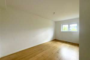 *PETS ALLOWED IN 2-STORY APPARTMENT* approx. 116 m², 3-room, 2-bed, 1.25-bath, garage, and garden – Die vollständige Adresse der Immobilie erhältst du vom Anbieter., 65191 Mitte, Wiesbaden – Vorschaubild 15