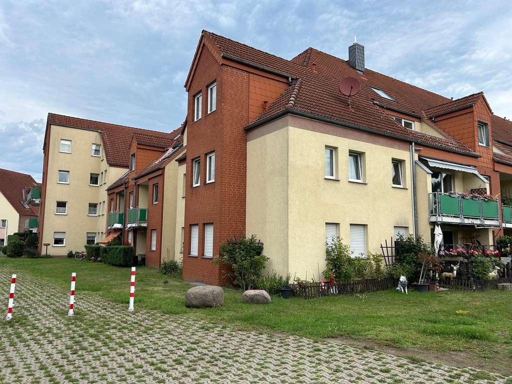 Immobilie in Müncheberg - Maisonettewohnung mit Loggia – Solide Kapitalanlage in Müncheberg - Bild 0