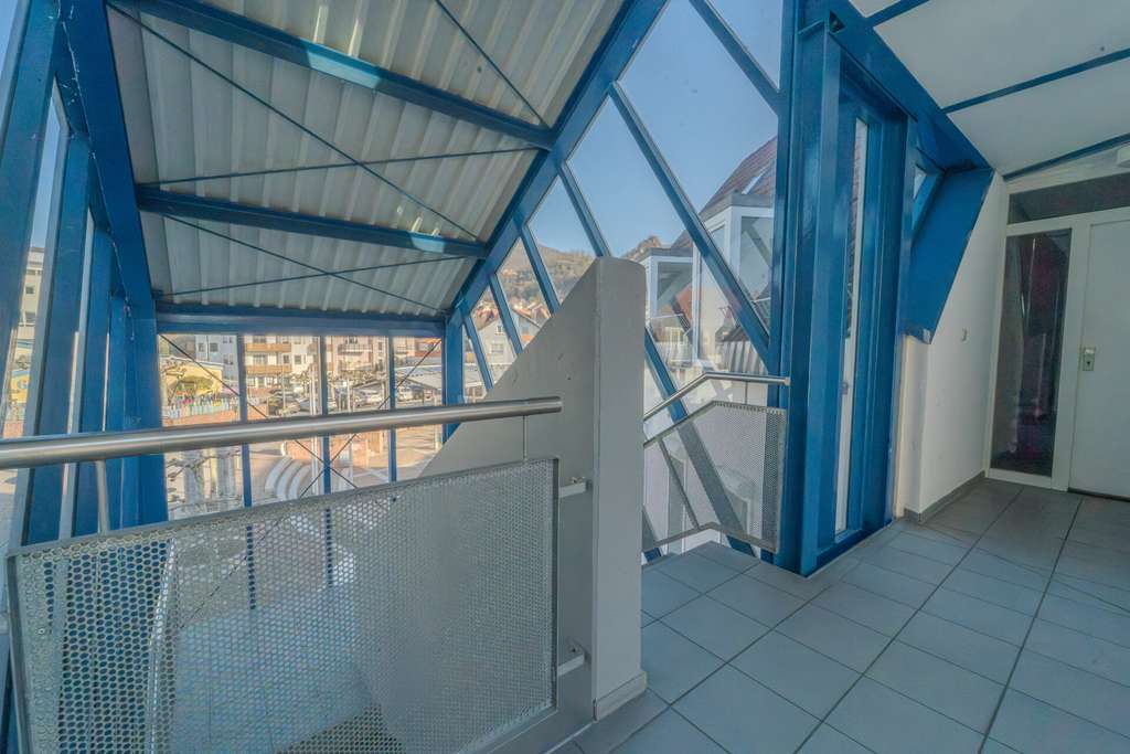 Immobilie in Dossenheim - Lichtdurchflutete 2-Zimmer-Wohnung mit Blick auf den Steinbruch - nur bei realunis - Bild 1