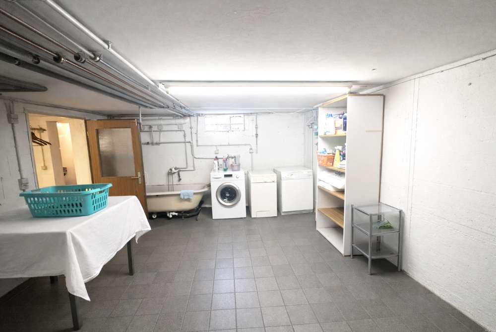 Immobilie in Kirchardt - GLOBAL INVEST | Großzügiges Zweifamilienhaus mit 220m² Wohnfläche und 1.000m² großem Garten - Bild 14