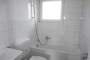 Ihr neues Zuhause: renovierte 4,5-Zimmer-Wohnung – Pfeifferstr. 3, 45309 Schonnebeck, Essen – Vorschaubild 4