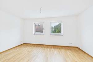 Hochwertiges KFW-55 Reihenmittelhaus in Regensburg mit Luxus-Küche, Fußbodenheizung und Garten! – Die vollständige Adresse der Immobilie erhältst du vom Anbieter., 93057 Konradsiedlung-Wutzlhofen, Regensburg – Vorschaubild 14