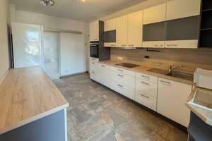 Bezugsfreie 4-Zimmer-Wohnung mit Balkon und zwei Bädern im Herzen von Fürth – Die vollständige Adresse der Immobilie erhältst du vom Anbieter., 90762 Altstadt, Innenstadt, Fürth – Vorschaubild 6