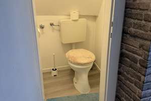 Helle Dachgeschoss-Wohnung in Deutz (Möbelablöse möglich) - Bitte Text lesen! – Constantinstr. 88, 50679 Deutz, Köln – Vorschaubild 3