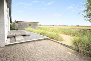 RESERVIERT! Attraktiver Bungalow mit traumhaftem Blick ins Grüne! – Bielefeld – Vorschaubild 1