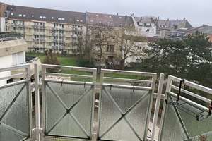 Gepflegte 3‑Zimmer Wohnung im 4. OG mit Balkon in Karlsruhe-Weststadt – Moningerstr. 25, 76135 Weststadt, Karlsruhe – Vorschaubild 1