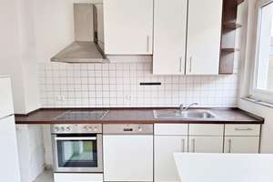 Sanierte 3,5 Zimmer-KDB Wohnung (ca. 70 qm) mit Einbauküche und Balkon / Holsterhausen – Bunsenstr. 77, 45145 Holsterhausen, Essen – Vorschaubild 3