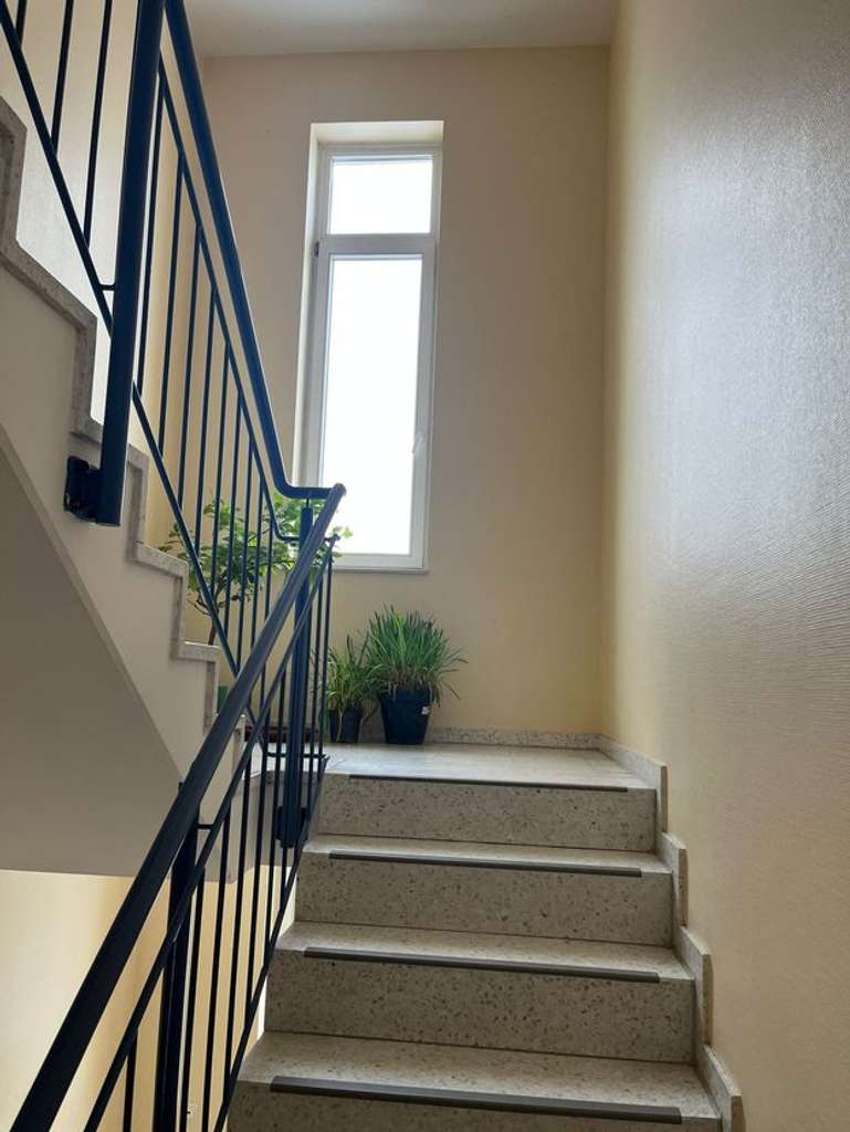 Immobilie in Hennigsdorf - Attraktive Kapitalanlage in Bestlage: Hochwertige 4-Zimmer-Maisonette mit 2 Balkonen & TG-Stellplatz - Bild 4