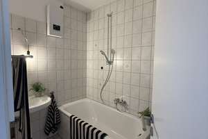 EIN PURZELBAUM ZUR KÖ!!! SUPER COOLES, HELLES , FREUNDLICHES & CITYNAHES APARTMENT MIT EINBAUKÜCHE – 40215 Friedrichstadt, Düsseldorf – Vorschaubild 9