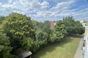 Gut geschnittene, sehr gepflegte 3 Zimmer Wohnung in beliebter Lage mit Balkon – Die vollständige Adresse der Immobilie erhältst du vom Anbieter., 65197 Rheingauviertel / Hollerborn, Wiesbaden – Vorschaubild 2