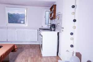 EINE SCHÖNE ECKE : Freistehendes Dreifamilienhaus mit Potenzial - Duisburg Aldenrade - von Privat – Heinestraße 30, 47179 Duisburg – Vorschaubild 22