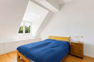 HEGERICH: Stilvolle 2,5-Zimmer-Dachgeschosswohnung mit Galeriepotenzial in München-Waldtrudering! – Die vollständige Adresse der Immobilie erhältst du vom Anbieter., 81827 Waldtrudering, München – Vorschaubild 8