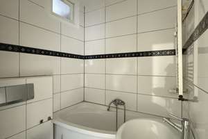 Helle, frisch renovierte 2- Zimmerwohnung ruhiger Lage – Steinbrinkstr. 330, 46145 Sterkrade-Mitte, Oberhausen – Vorschaubild 8