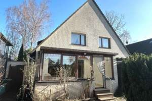 Familienfreundliche Doppelhaushälfte mit viel Potenzial und großem Garten – Die vollständige Adresse der Immobilie erhältst du vom Anbieter., 22453 Niendorf, Hamburg – Vorschaubild 17