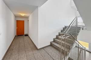 Helle 2-Zimmer-Wohnung mit zwei Balkonen & Top-Anbindung – Innsbrucker Ring 11, 81673 Echarding, München – Vorschaubild 11