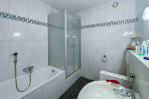Viel Potenzial: 3-Zimmer-Wohnung mit Balkon, Tiefgarage und Top-Anbindung in Lübeck-Moisling – Die vollständige Adresse der Immobilie erhältst du vom Anbieter., 23560 Moisling, Lübeck – Vorschaubild 7