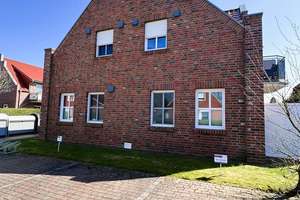 Exklusive und neuwertige EG-Wohnung mit Garten und PKW-Stellplatz in ruhiger Wohnlage – Die vollständige Adresse der Immobilie erhältst du vom Anbieter., 26736 Krummhörn – Vorschaubild 4