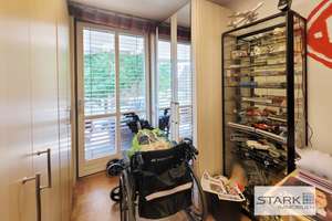 Ruhig gelegene Stadtwohnung mit elegant geschwungenem Balkon Richtung Festungsberg – 97082 Altstadt, Würzburg – Vorschaubild 12