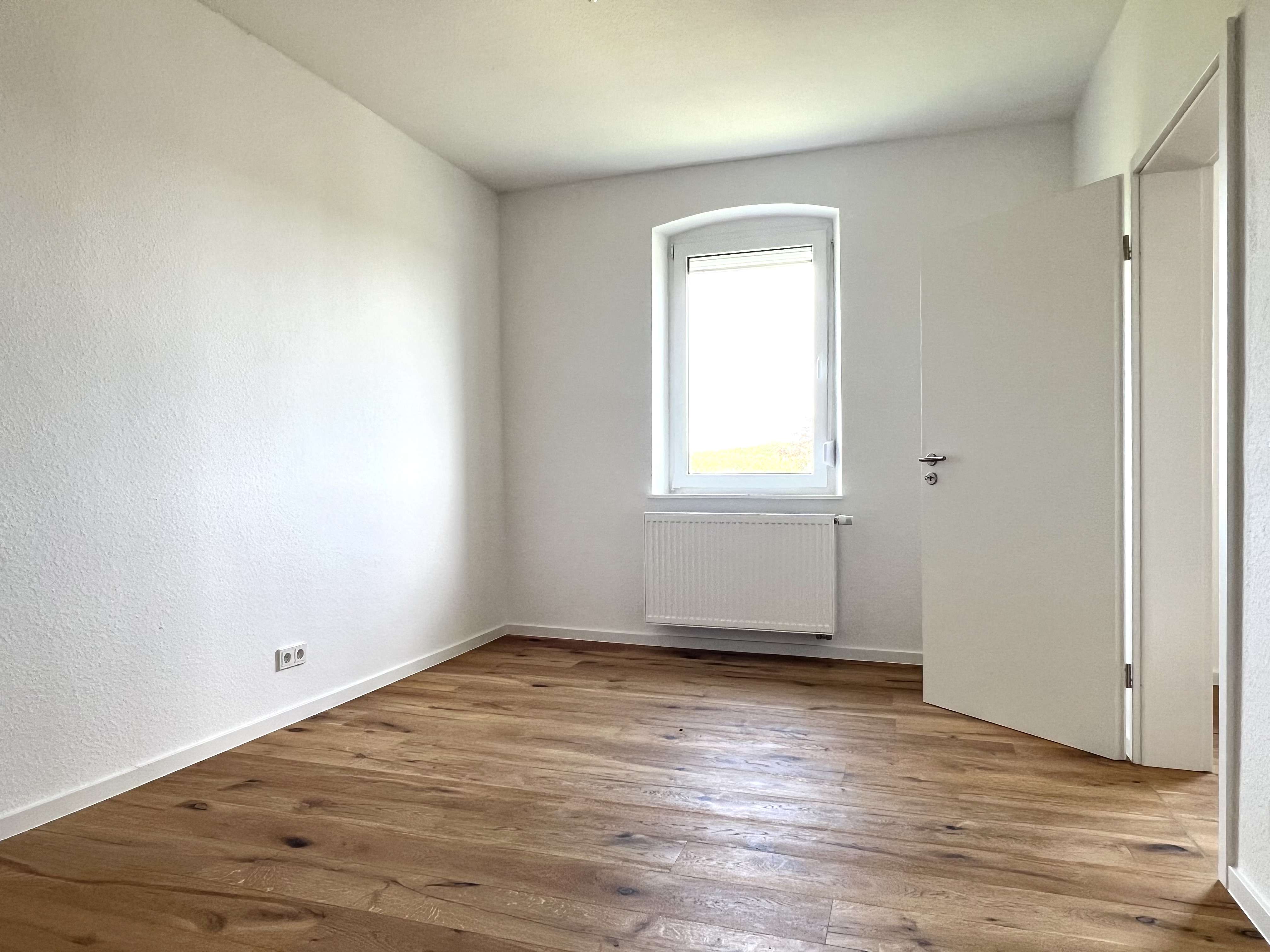 Immobilie in Oberbrombach - Modernisiertes EFH - Scheune / großes Grundstück / - Bild 4