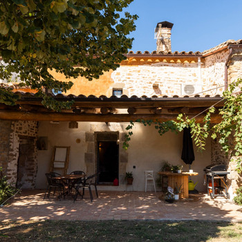 Wunderschönes und einladendes Bauernhaus 15 Minuten von Girona entfernt
