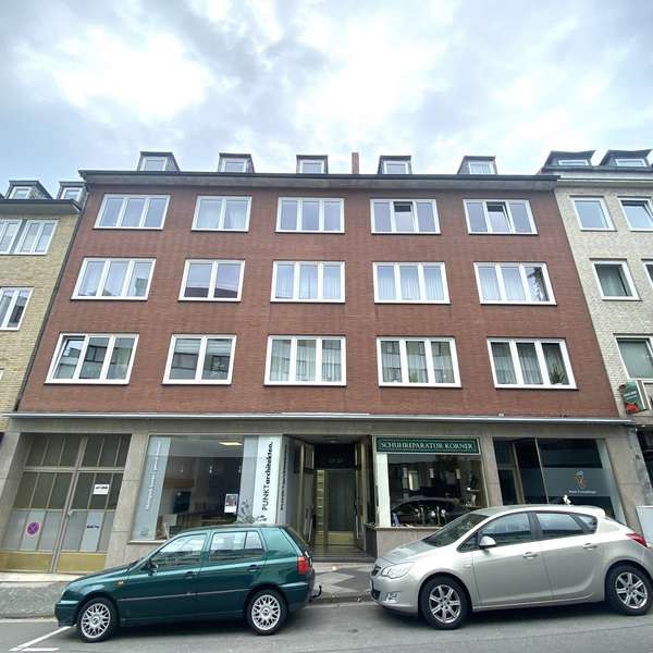 *** schöne 3-Zimmer-Wohnung mit Terrasse, Wintergarten und Blick auf den Dom ***