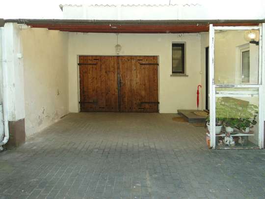 Sanierungsbedürftiges Wohnhaus im grünen Zeesen - Bild 8